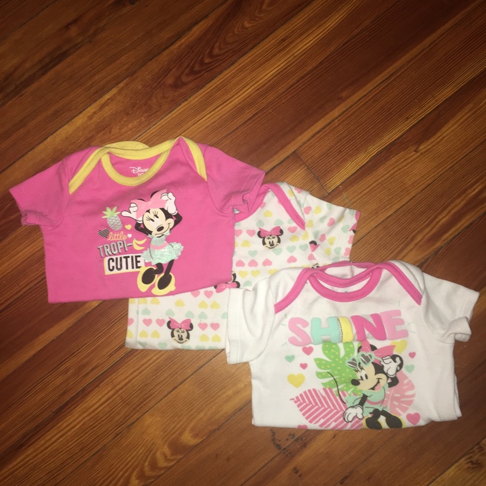 Bundle of 3 Disney baby onsies. Size 6-9 months